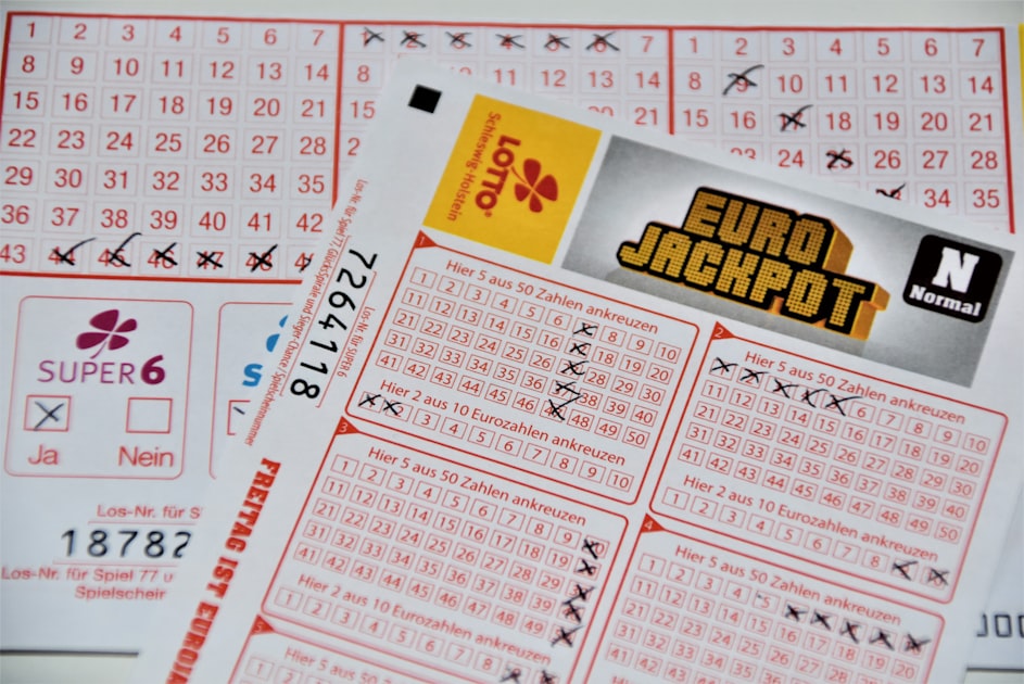 ICM模型在棋牌游戏风险管理中的应用